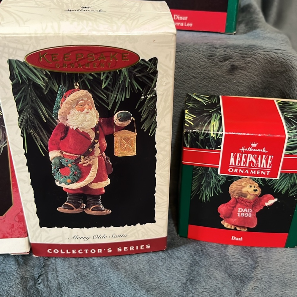 VINTAGE HALLMARK KEEPSAKE ORNAMENTS LOT OF 7 all 1990’s   #2 - Picture 5 of 7